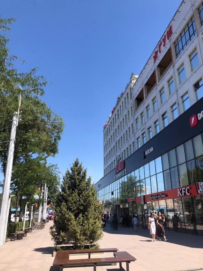 Downtown Homestay Бішкек Екстер'єр фото